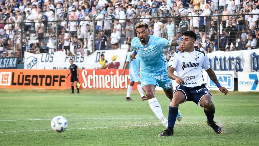 López fue titular en todos los partidos de Temperley del torneo.