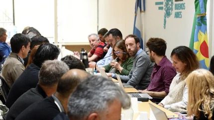 estatales y docentes bonaerenses tendran un aumento salarial