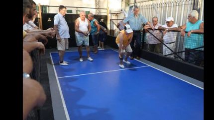 renovaron la cancha de bochas de la plaza hipolito yrigoyen de wilde oeste