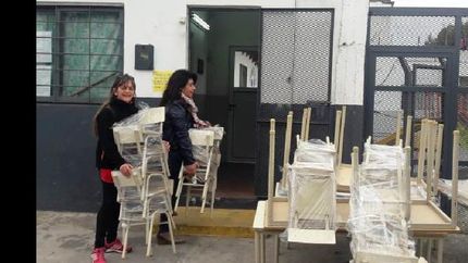 las maestras, felices con los nuevos elementos.
