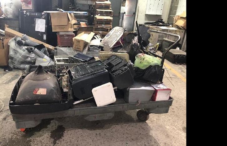 Computadoras, celulares, televisores y parlantes son los aparatos que reciben en los puntos verdes.