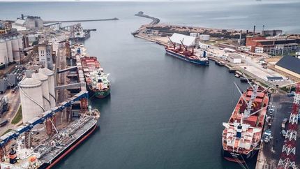 kicillof pondero el rol de los puertos bonaerenses