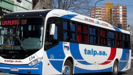 Las líneas 338 y 406 están de paro por tiempo indeterminado.