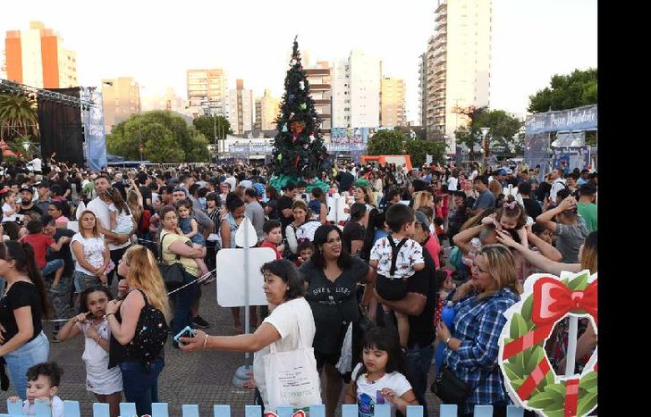 el paseo navideño ya recibió a miles de vecinos.