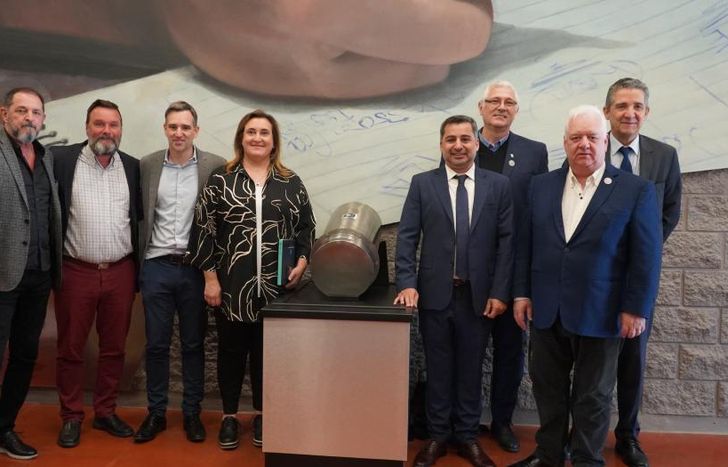 Así fue el cierre de la cápsula.