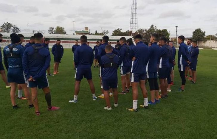 El plantel hizo sus primeros movimientos en Viedma.