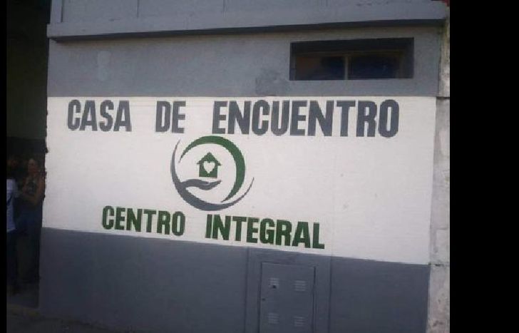 en tucumán 1290, entre larroque y la grigera.