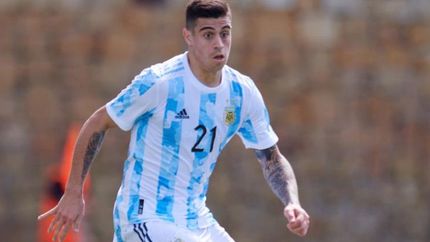 Payero  se acerca al fútbol inglés.