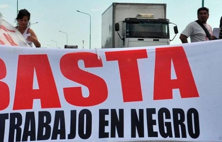 Se conoció un preocupante dato sobre el crecimiento del empleo en negro en la era de Javier Milei.