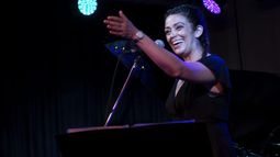 Una cantante con gran trayectoria que vive en Lomas desde hace varios años.