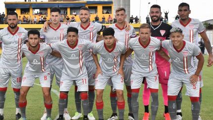 Los 11 de Sebastián Salomón para el debut.