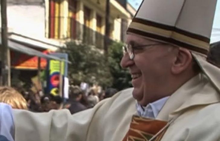 Il nostro papa, en la apertura.