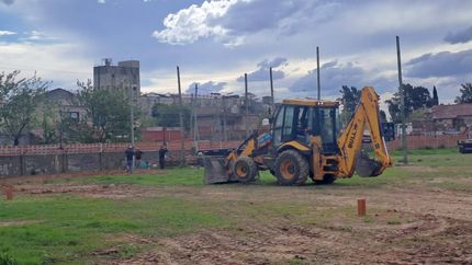 Se trabajó mucho en el Club de Temperley para concluir la obra del playón deportivo.&nbsp;