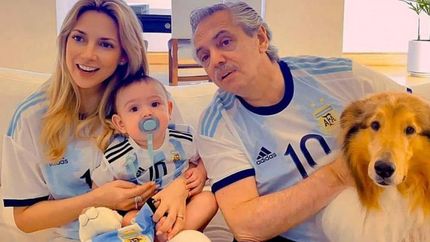 En casa, en familia.