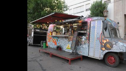 ultima jornada del food trucks en la plaza grigera