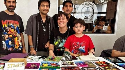 con sus historietas crea universos que transcurren en calles de lomas