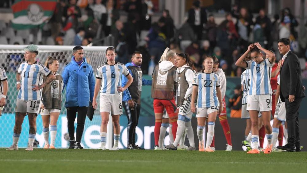 La selección Argentina de fútbol femenino cayó ante Italia en su debut en el Mundial.