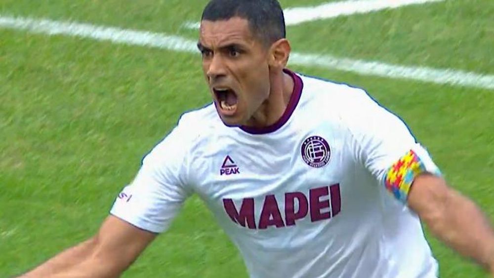 El Pepe no se mueve de Lanús.
