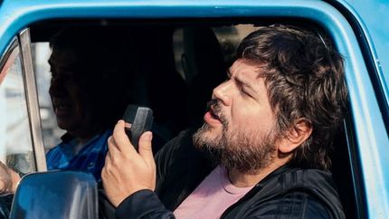 La canción ya se puede escuchar en todas las plataformas digitales.