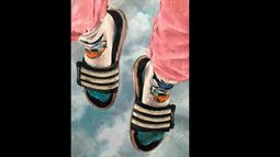 Un mundial de medias y chancletas, la curiosa propuesta del exitoso muralista Martín Ron