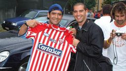 La foto de Diego con la camiseta del Milrayitas.