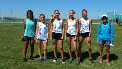 Las chicas de Lomas, tras competir en el Parque Olímpico.