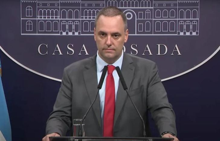 lo anunció Adorni en un mensaje grabado.