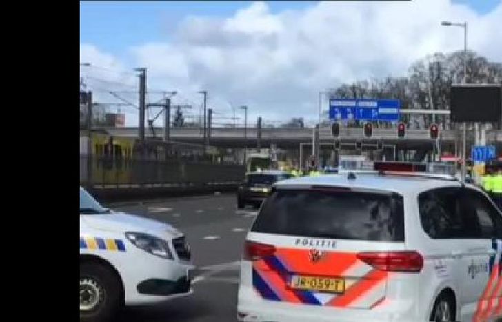 Por el momento contabilizan un muerto en la zona del ataque.