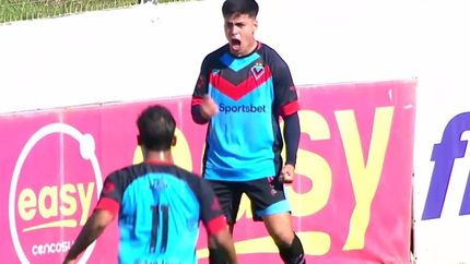 El delantero sigue anotando goles importantes con la camiseta tricolor.