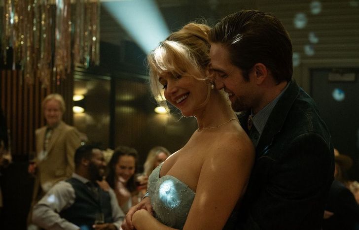 Jennifer Lawrence y Robert Pattinson, en una película.&nbsp;
