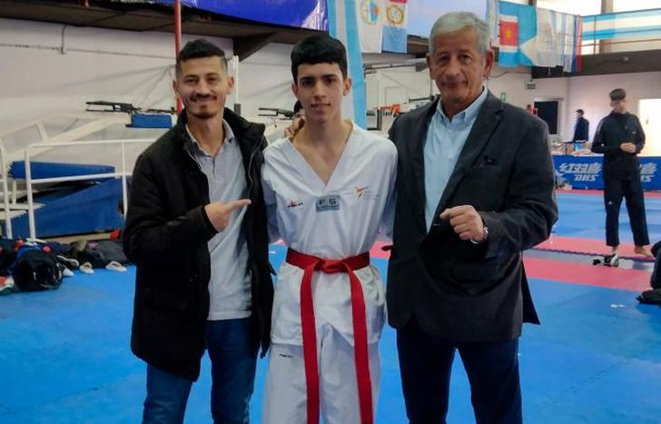 Gustavo y sus entrenadores.