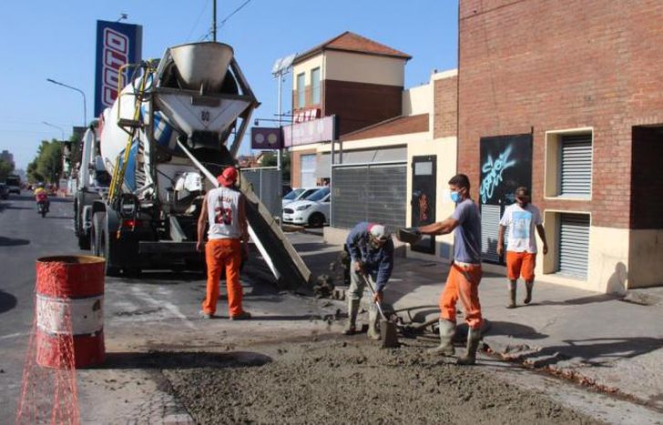 Siguen las obras a lo largo de Yrigoyen.