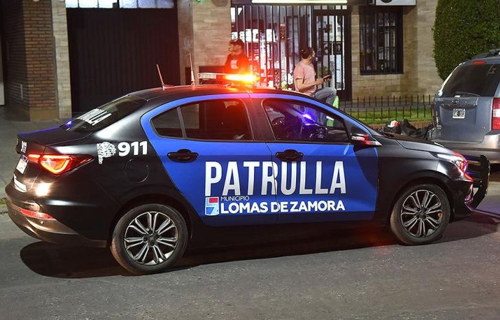 Buscan desbaratar a una banda acusada de desvalijar una casa en Llavallol: hay cuatro detenidos y falta uno.