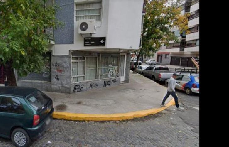 el hecho sucedió sobre la calle Pinzón al 1500.