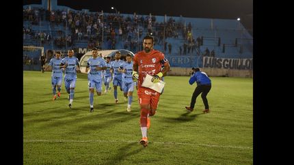 Me pude retirar con 41 años jugando en el club que me formó desde los 8 años, afirmó. Me pude retirar con 41 años jugando en el club que me formó desde los 8 años, afirmó.