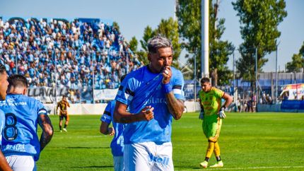 Luis López celebró su gol número 70.