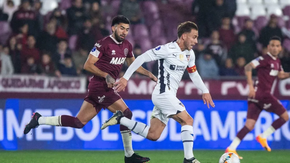 Lanús enfrentó a LDU por Copa Sudamericana. Lanús enfrentó a LDU por Copa Sudamericana.