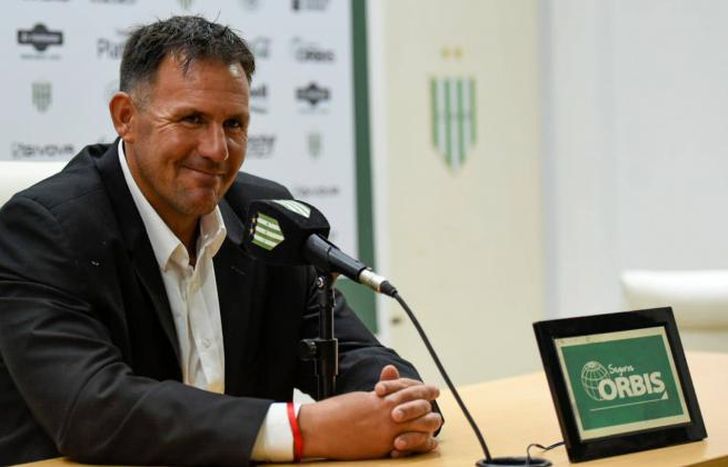 La felicidad de Dabove no se puede ocultar.