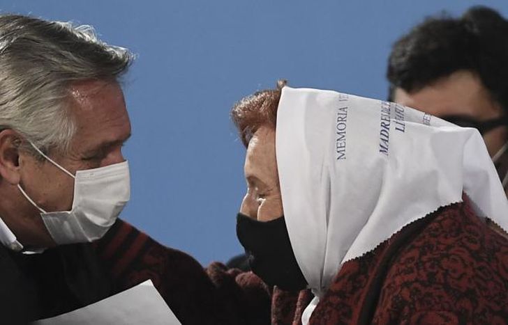 Junto a Abuelas de Plaza de Mayo.