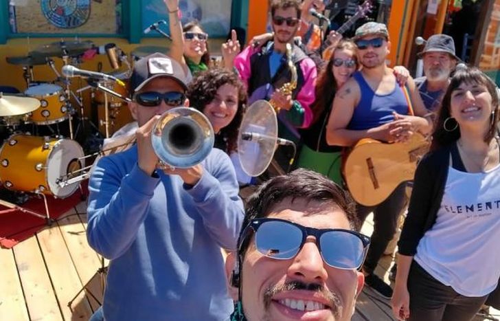 La banda a pleno.