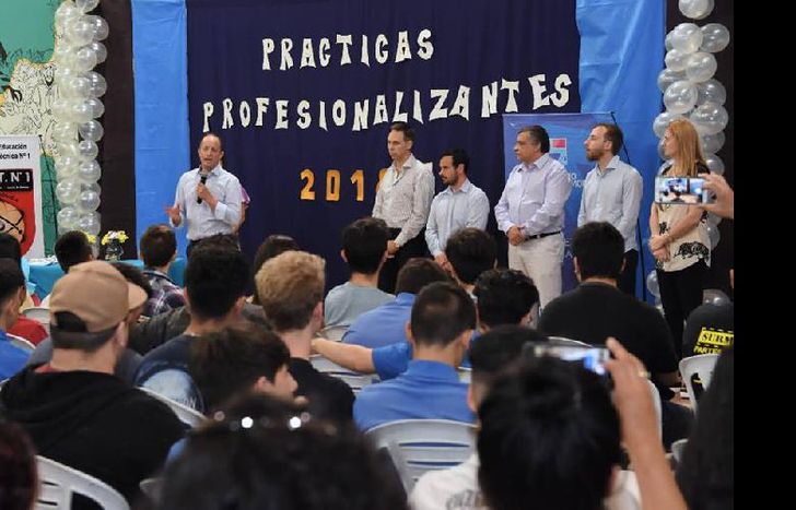 martín destacó el trabajo de los docentes de lomas.