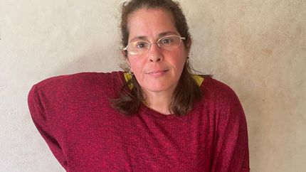 Por el momento no la dejan salir por el mal clima porque tiene que cuidarse mucho mientras está en tratamiento.