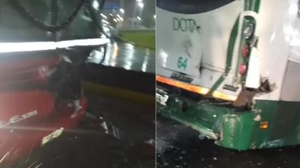 Los colectivos terminaron muy dañados.