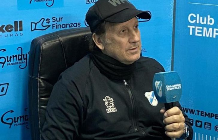 Walter Perazzo celebró el triunfo ante Colón.