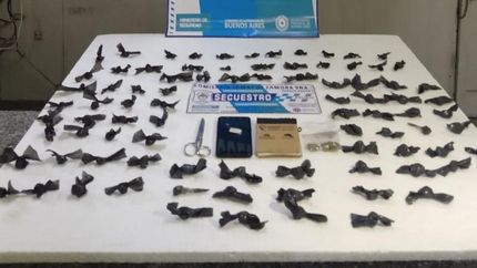 Incautaron cerca de 90 envoltorios con marihuana.