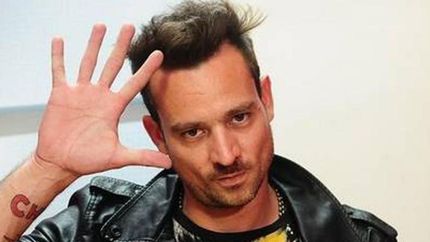 Anunció su regreso.