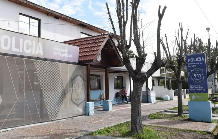 Comisaría 4ª de Lomas de Zamora (Llavallol).