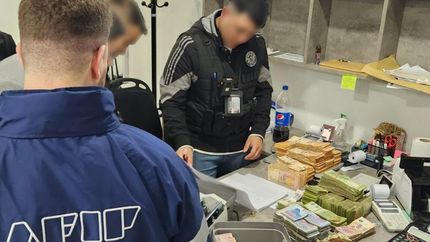 Hubo allanamientos en Banfield y Llavallol.