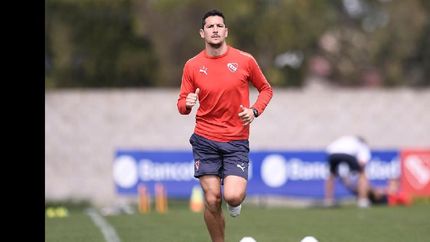 Burdisso había finalizado su vínculo con el Rojo en junio del 2019