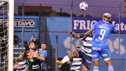 Sobre el final, a Temperley le dieron vuelta el partido. Sobre el final, a Temperley le dieron vuelta el partido.